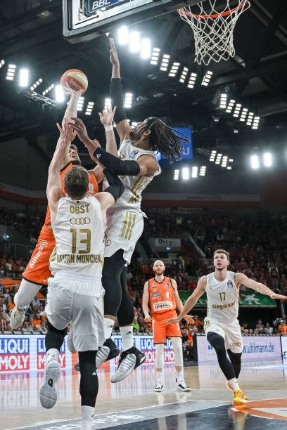 季初就通过 季初就通过