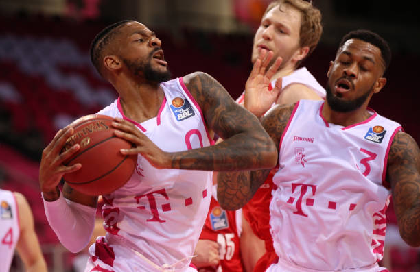 其中两个精 其中两个精