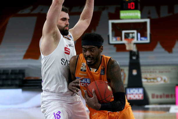 吸引力的服 吸引力的服